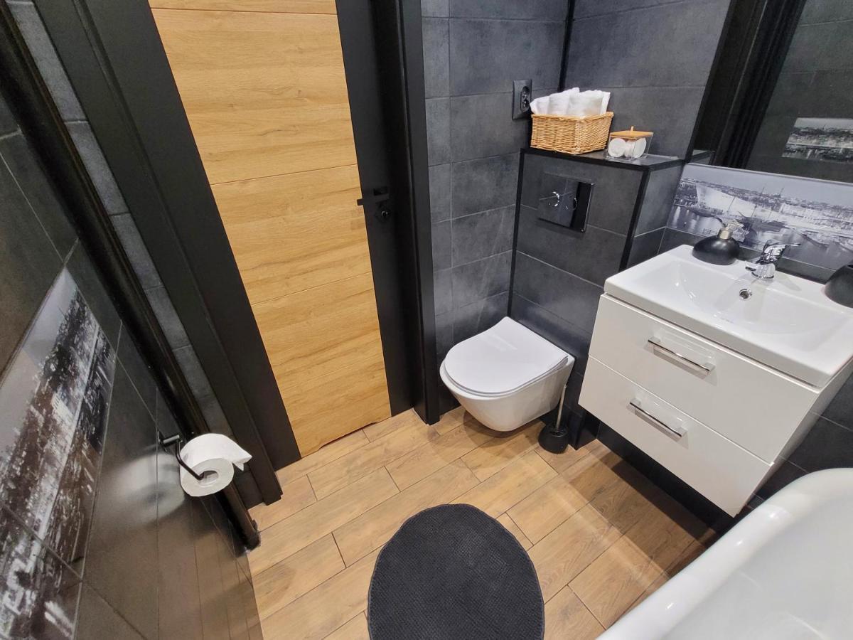 Apartament Na Matejki 斯维诺乌伊希切 外观 照片